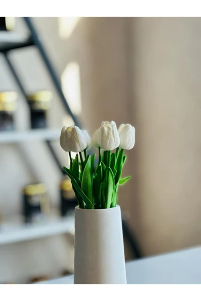 El Yapımı Beyaz Vazo Ve 8'li Lüx Islak Lale Buketi Modern Dekorasyon Minimalist Vazo - 4