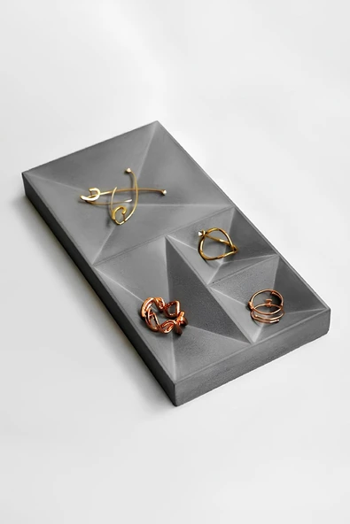 Beton Geometrik Takı Organizer | Yüzük, Kolye, Küpe ve Saat Düzenleyici | Şık Dekoratif Tasarım