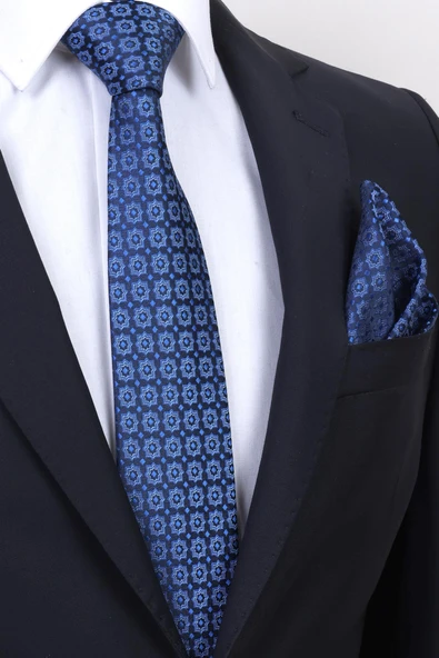 Esgue Hand Made 7.5 cm Saks Lacivert Motif Desen Mendilli Kravat ürün görseli 1