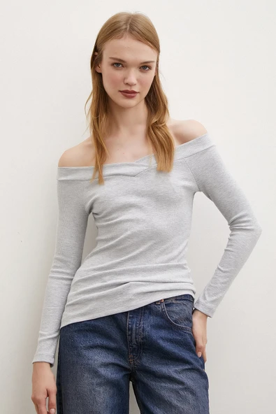 Kayık Yaka Bluz Gri - Resim 4