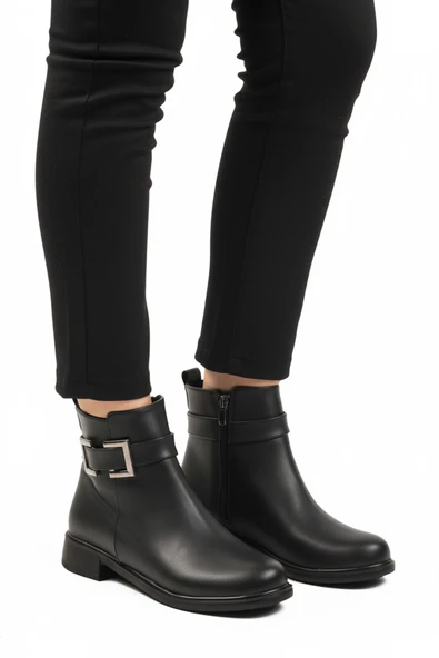 Aspor Siyah Fermuarlı İçi Polarlı Kadın Topuklu Bot ürün görseli