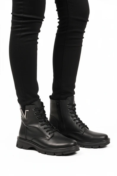 Aspor Siyah Bağcıklı Fermuarlı Polarlı Kadın Worker Bot ürün görseli