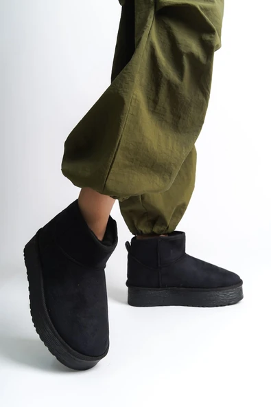 AMELIA Bağcıksız Düz ve Kalın Taban İçi Kürklü Kısa Süet Kadın Bot  SST - Siyah - 2