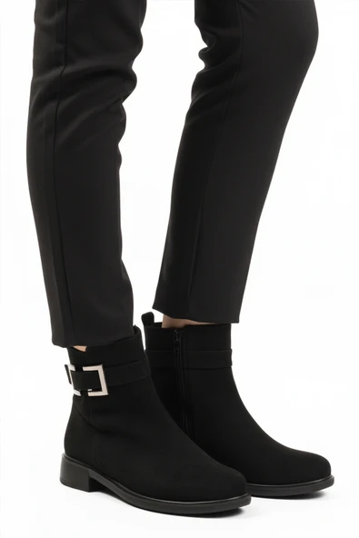 Aspor Siyah Süet Fermuarlı İçi Polarlı Kadın Topuklu Bot ürün görseli