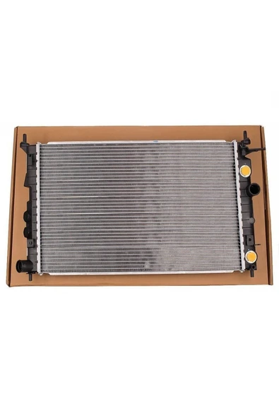 Opel Astra F 1.6 Benzinli Otomatik Motor Su Radyatörü Behr ürün görseli