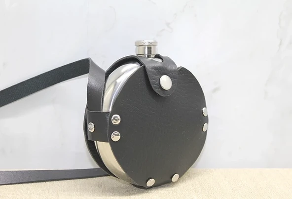 Deri Kılıflı Matara Alk3921 ürün görseli