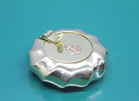 Pirinç Çapalı Kapaklı Küllük 4157/3 ürün görseli 1