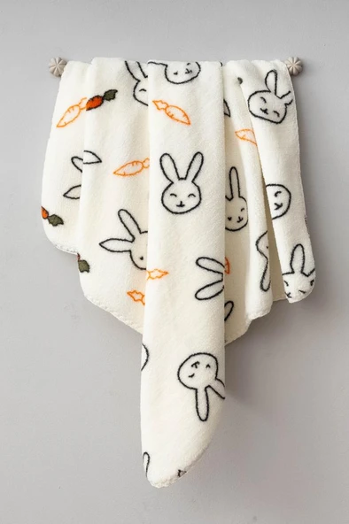 Bebitof Sevimli Tavşan Desenli Peluş Battaniye BBTF.EKR.95077