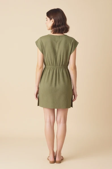 Kadın Haki Yanları Yırtmaçlı Tokalı V Yaka Mini Plaj Elbisesi - Resim 3