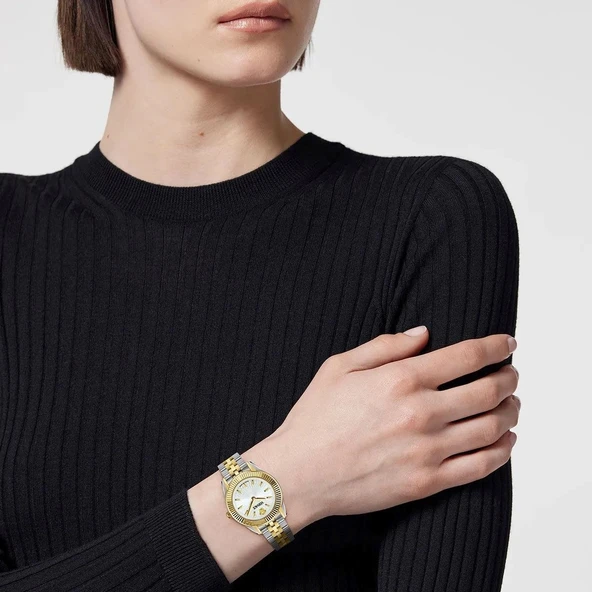 Versace VRSCVE9CA0224 Kadın Kol Saati - Resim 5