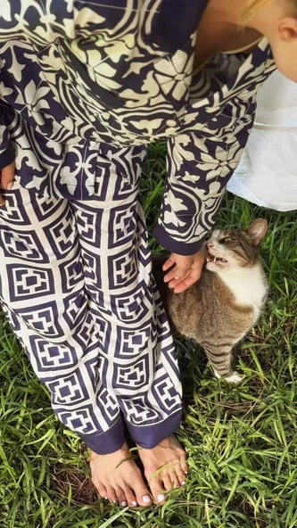 Saten Uzun Kollu Pijama Takımı(Çanta Hediyeli) - Resim 3