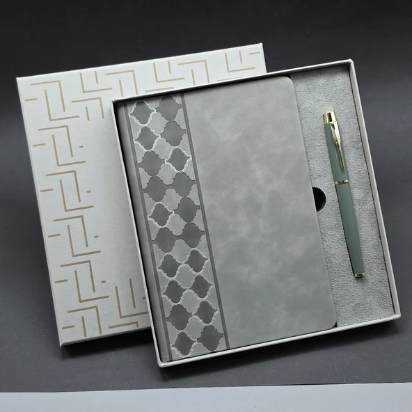 Kutulu Gri Defter Ve Metal Kalem Seti ürün görseli