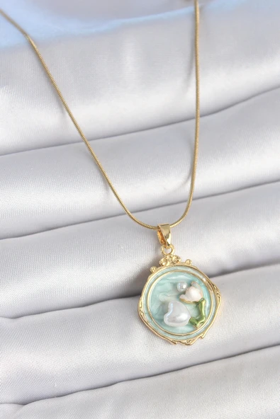 316L Çelik Gold Renk Zincir Turkuaz Mineli İncili Çiçek İşlemeli Portre Model Kadın Kolye - TJ-BKO10150 ürün görseli