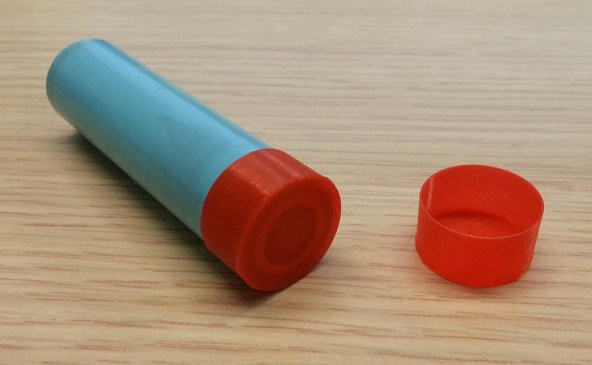 18Xxx Pil Kapağı Plastik Aparat