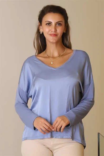 V YAKA UZUN KOLLU MAVİ  KADIN BLUZ 797303-2Y5 ürün görseli