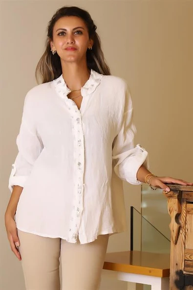 HAKİM YAKA PUL İŞLEMELİ BEYAZ KADIN CEKET 82217-2Y5 ürün görseli