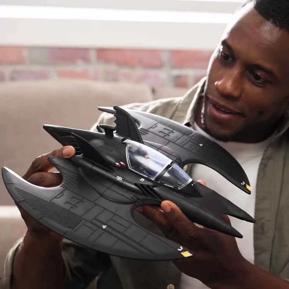 DC Comics 85. Yıl Batwing ve Aksiyon Figür Seti - Resim 2