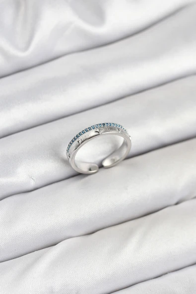 Pirinç Gümüş Renk Sıralı Zirkon Taşlı Kutup Yıldızı Model Kadın Yüzük - TJ-BYK3837 ürün görseli 1