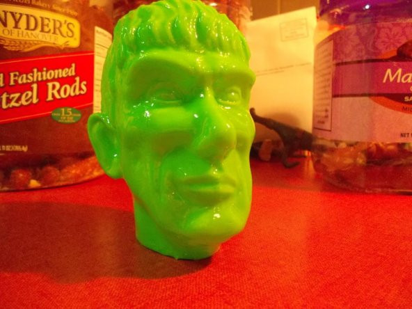 Lurch (Addams Ailesi) Plastik Aparat - 1