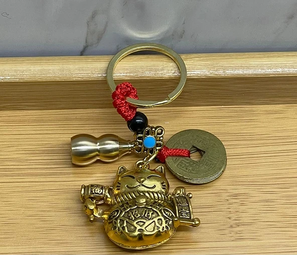 Metal Şans Ve Bereket Kedisi Anahtarlık Model 1 ürün görseli 1