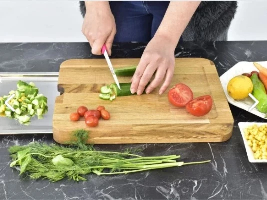 MDB Pratik Tepsili Ahşap Kesme Tahtası ürün görseli