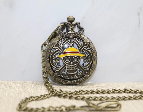 MDB One Piece Tasarımlı Köstekli Saat ürün görseli 1