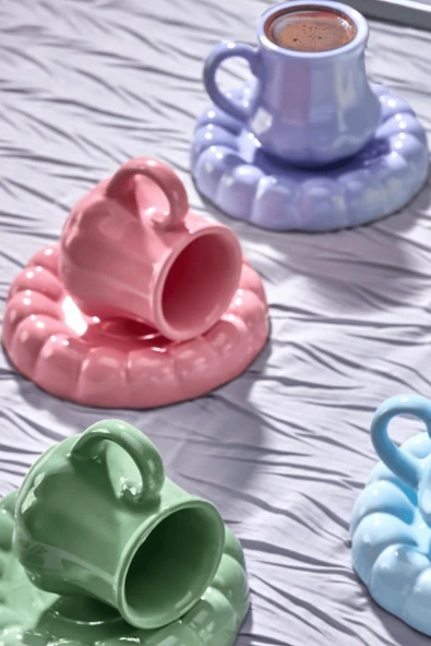 6 Kişilik 12 Parça Modern Renkli Kahve Fincan Takımı - Şık Tasarım Sunum Seti - Resim 3