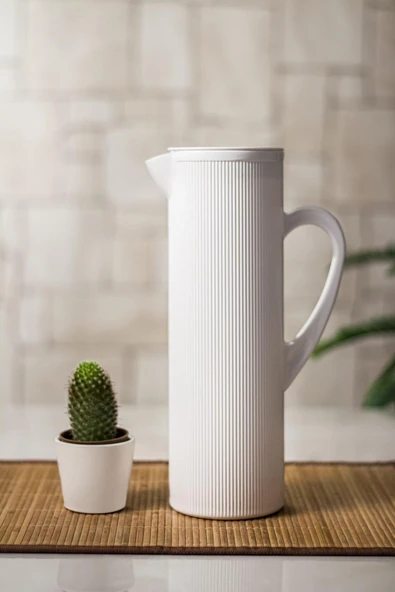 Arkilik Barok 1,5 Lt Beyaz Sürahi (Buzdolabı Kapak Rafına Sığar) ürün görseli