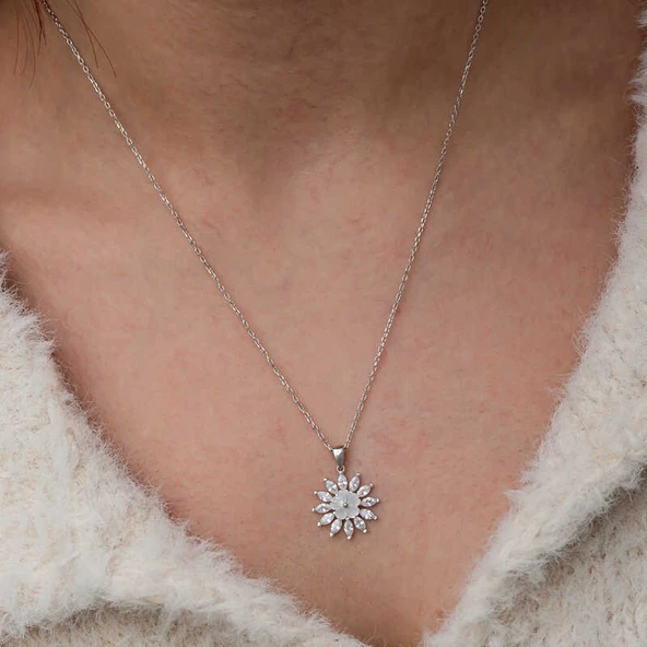 Gümüş Beyaz Manolya Çiçeği Kadın Kolye - Resim 5