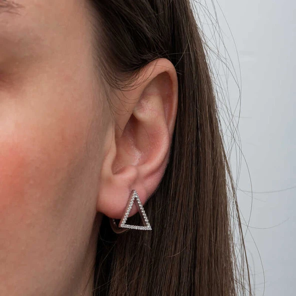 Gümüş Beyaz Taşlı Üçgen Küpe - Resim 3