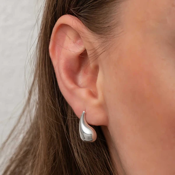 Gümüş Gözyaşı Damla Çivili Kadın Küpe - Resim 3