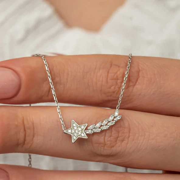 Gümüş Kayan Yıldız Kadın Kolye ürün görseli 1