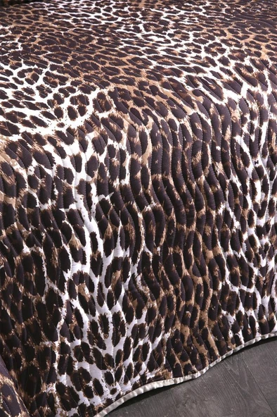 Leopar Baskılı Kapitoneli Çift Kişilik Yatak Örtüsü - Resim 2
