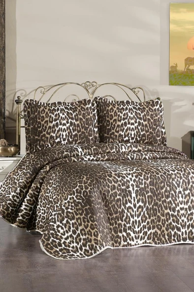 Leopar Baskılı Kapitoneli Çift Kişilik Yatak Örtüsü ürün görseli