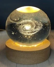 Dekoratif Samanyolu Tasarımlı Ahşap altlıklı Işıklı Cam Küre Cam:6cm Ahşap:2cm ürün görseli 1