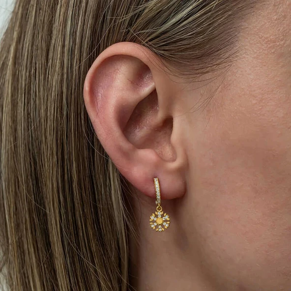 Gümüş Sallantılı Gold Kar Tanesi Kadın Küpe - Resim 2