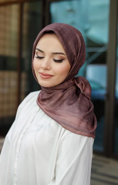 Q Serisi Eşarp Kahve