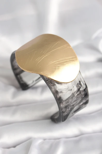 Siyah Mermer Desen Akrilik Plastik Gold Daire Plaka Model Vintage Kadın Bilezik - TJ-BB6679 ürün görseli 1