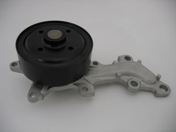 GMB GWT-149A DEVİRDAİM SU POMPASI TOYOTA AURIS. COROLLA 1.33L 1NR-FE NRE150 6 VİTES 10-> YARIS 1.33L 1NR-FE NSP90 NSP130 FRANSIZ ÜRETİM 06-> 1610080004 ürün görseli 1