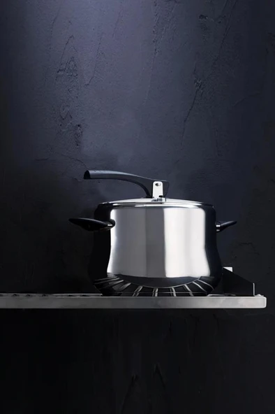 Burcu Paslanmaz Çelik Düdüklü Tencere 4 Lt - Resim 2