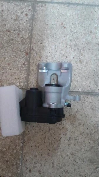 ZENON RN8035 FREN KALİPERİ ELEKTRONİK ARKA SAG FLUENCE 09>MEGANE III 09>MEGANE IV 15>CAPTUR II 20>CLIO V 19> PISTON 34mm DISK 274mm 440019012R ürün görseli 1