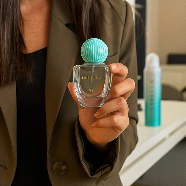 RBL Isabella EDP Kadın Parfüm 50 ml ve Deodorant 150 ml Seti - Resim 4