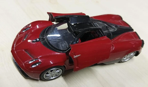 Oyuncak Metal Model Araba 1/36 Çek Bırak Kırmızı Pagani Huayra ürün görseli