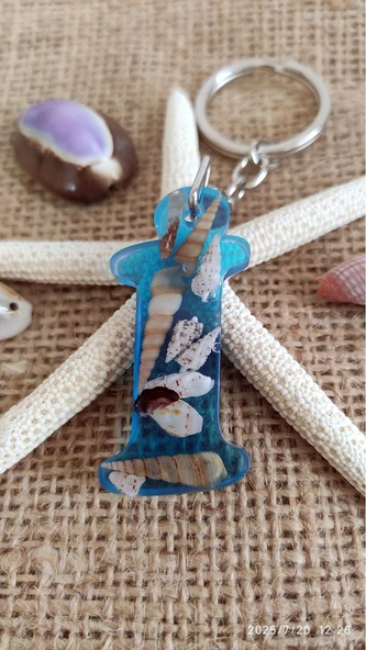 "İ" Harfi - Açık Mavi Deniz Epoksi Harf Anahtarlık Gerçek D... Gri ürün görseli