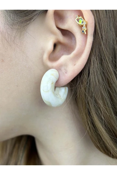 Bej Ve Kahve Mermer Görünümlü, Yarım Halka Model, Küpe 436, Krem Renk