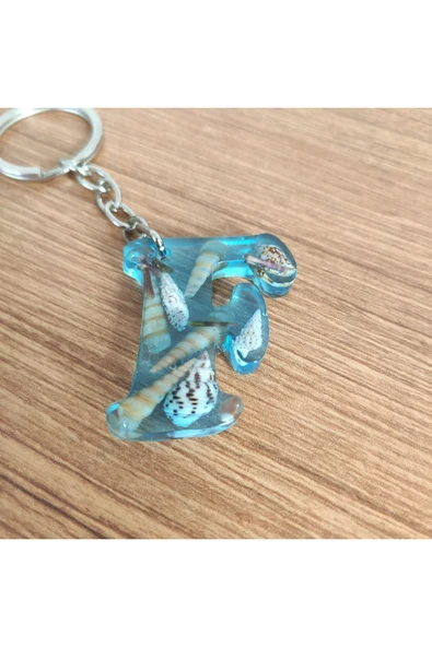 "F" HARFİ - Açık Mavi Deniz Epoksi Harf Anahtarlık – Gerçek Deniz Kabuğu, El Yapımı, Benzersiz ürün görseli