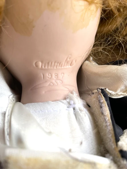 1987 YAPIM DAMGALI PORSELEN BEBEK OYUNCAK BEBEK - 4