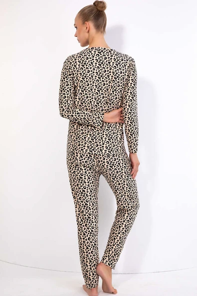 Süet Bisiklet Yaka Uzun Kol Pijama Takımı Leopar - Resim 2