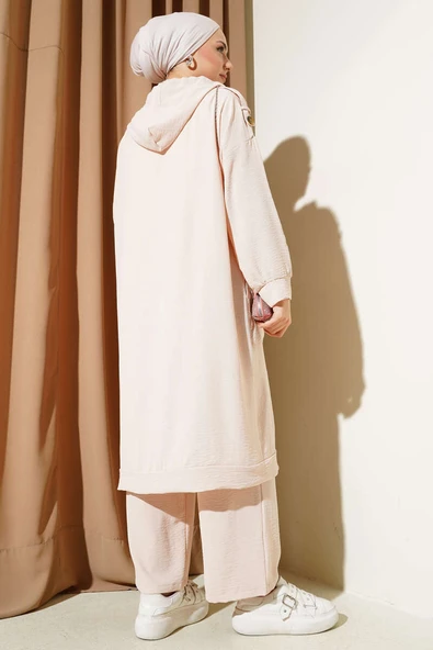 Omuz Apoletli Uzun Hırkalı Ayrobin İkili Takım Bej - Resim 3