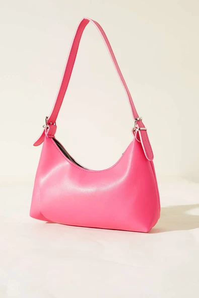 Kemer Askılı Baget Çanta Fusya ürün görseli 1